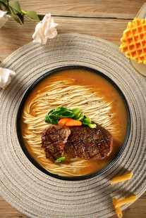 铁板牛排方便面