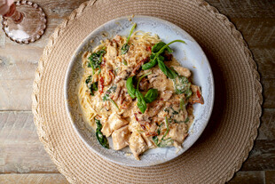 美味意面摆盘精致