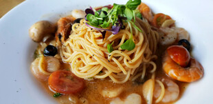 美味海鲜意面摆盘精致