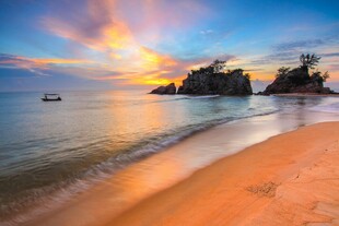 美丽海滨日落景色