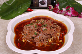 香辣美味红油凉拌牛肉