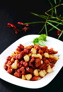 美味花生米炒马蹄