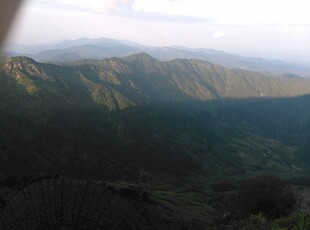 衡山山峦叠翠的壮阔自然景观