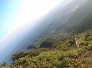 衡山山间美景 阳光洒落绿野