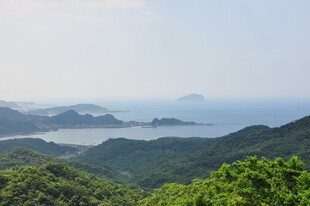 山海相依的美丽自然景观