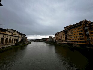 佛罗伦萨河畔建筑风景