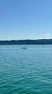 碧海行舟 悠然水上风光