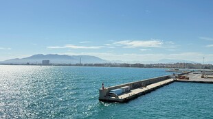 海滨码头 波光粼粼的美景