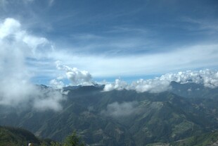 山间云海壮丽景观