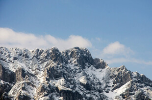 雪山壮丽景观