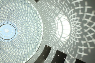 现代建筑穹顶独特设计