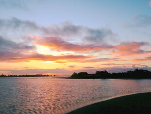 海滨绚丽晚霞美景