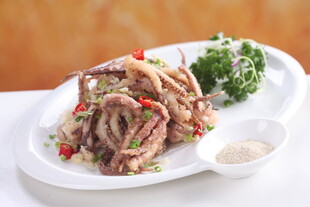 凉拌猪肚配时蔬