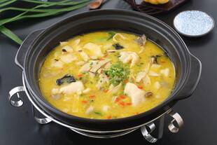 鲜香浓郁的金汤酸菜鱼