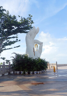 海边独特雕塑景观