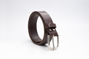 棕色简约真皮皮带