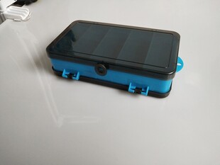 蓝色便携电子设备外壳