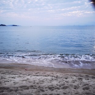 海边沙滩 海浪轻拍美景