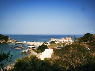 海边美丽景致与沿岸建筑