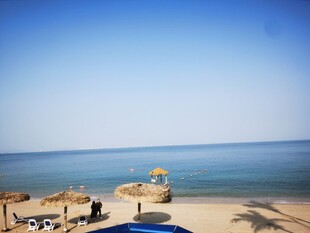 巽寮湾美丽海滨沙滩休闲场景