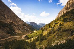 山间公路美景