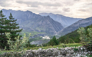 山间美景
