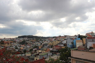 越南多彩山城俯瞰图