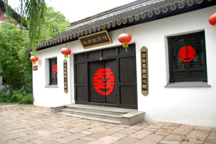 中式庭院大门 传统韵味浓