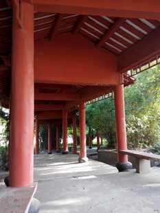 中式红柱长廊景观