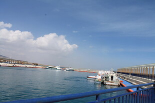 港口海景 船只停泊画面