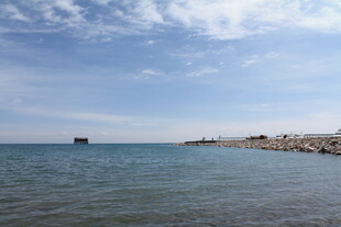 海边风光 宁静的海岸线