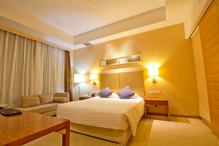 温馨舒适的酒店客房空间