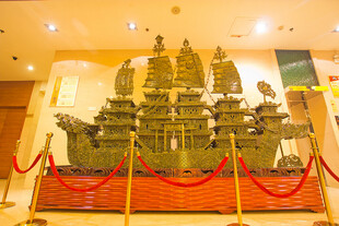 古代战船模型展示