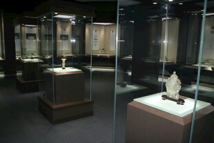 博物馆内的珍贵展品陈列