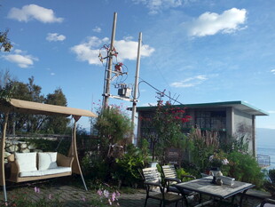 海边惬意户外休闲小场景