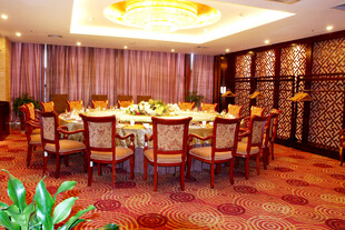 豪华中式餐厅圆桌包间