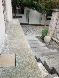 户外石质台阶与庭院景观