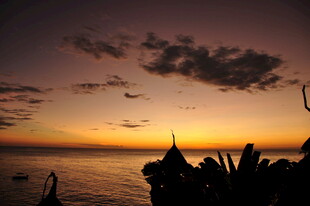 海边日落美景剪影