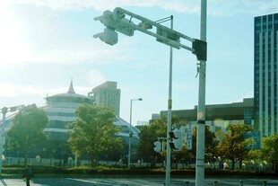 日本城市路口交通信号灯景观