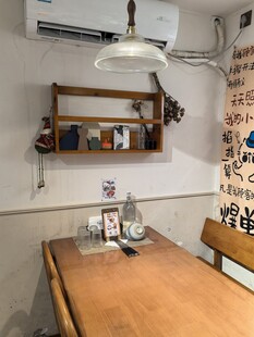 温馨复古风的室内一角