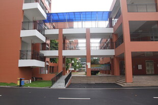 现代风格校园建筑景观