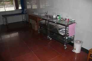 实验室一角实验设备摆放