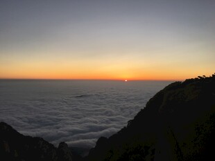泰山海边日落壮丽自然景观
