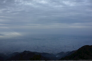 泰山山间云海景观