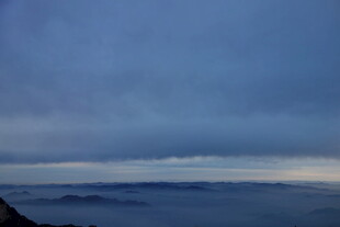 泰山海边暮色天空景色