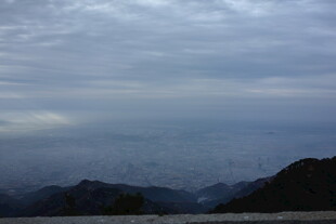 泰山山间云海景观