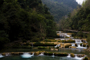 荔波山间溪流 自然清幽之景