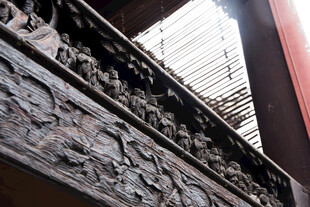 中式木雕栏杆细节展示