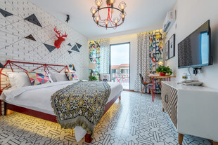 三亚现代时尚风格卧室空间