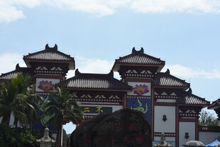 三亚中式古建筑大门景观